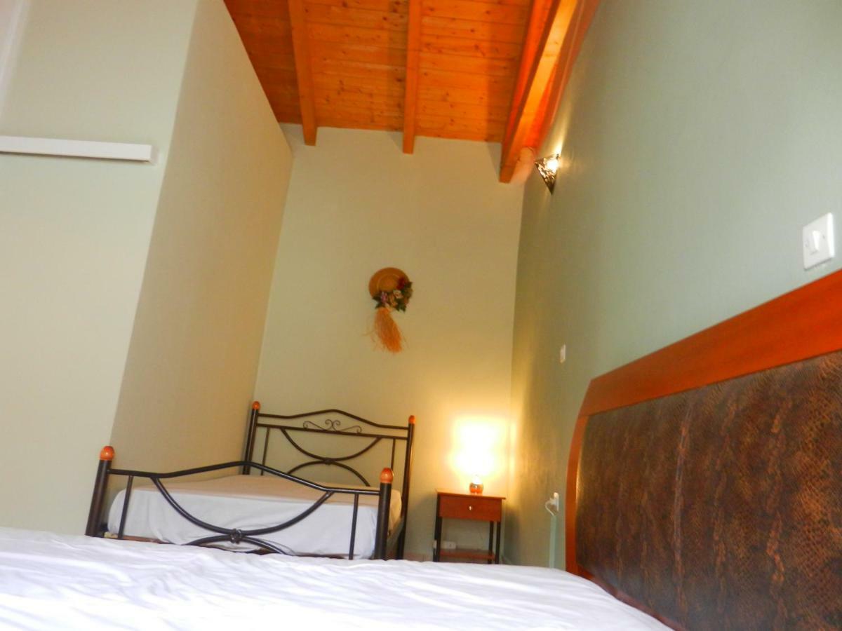 Thalia'S Stone House Villa Ipsilantis Exterior photo